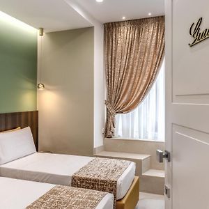 Double or Twin Room Bathroom